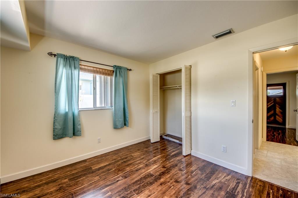 SANDY SHOALS - Residential