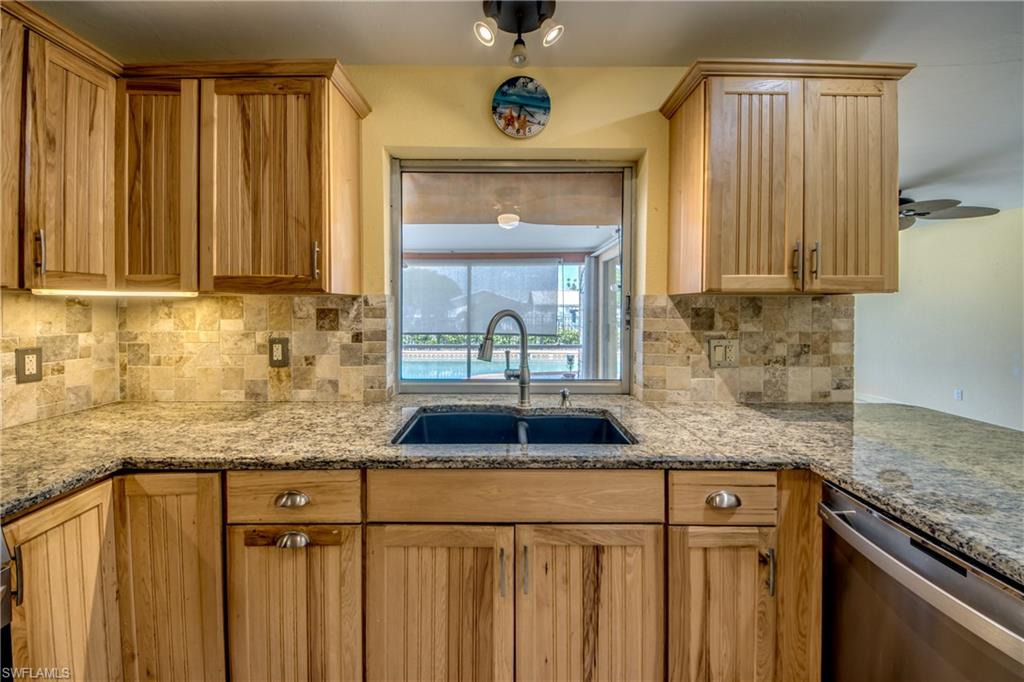 SANDY SHOALS - Residential