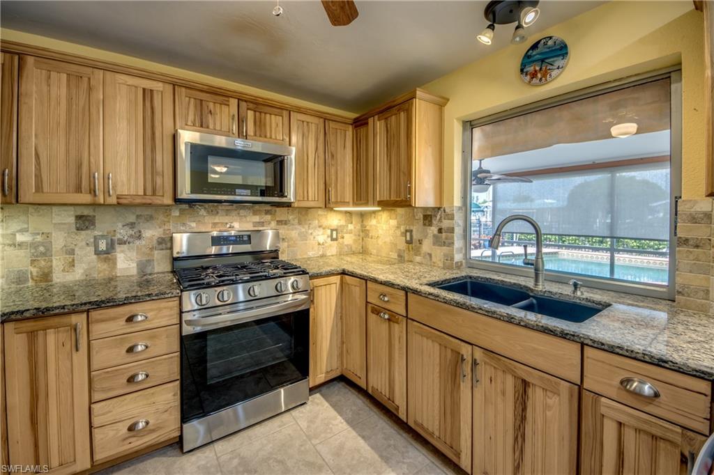SANDY SHOALS - Residential