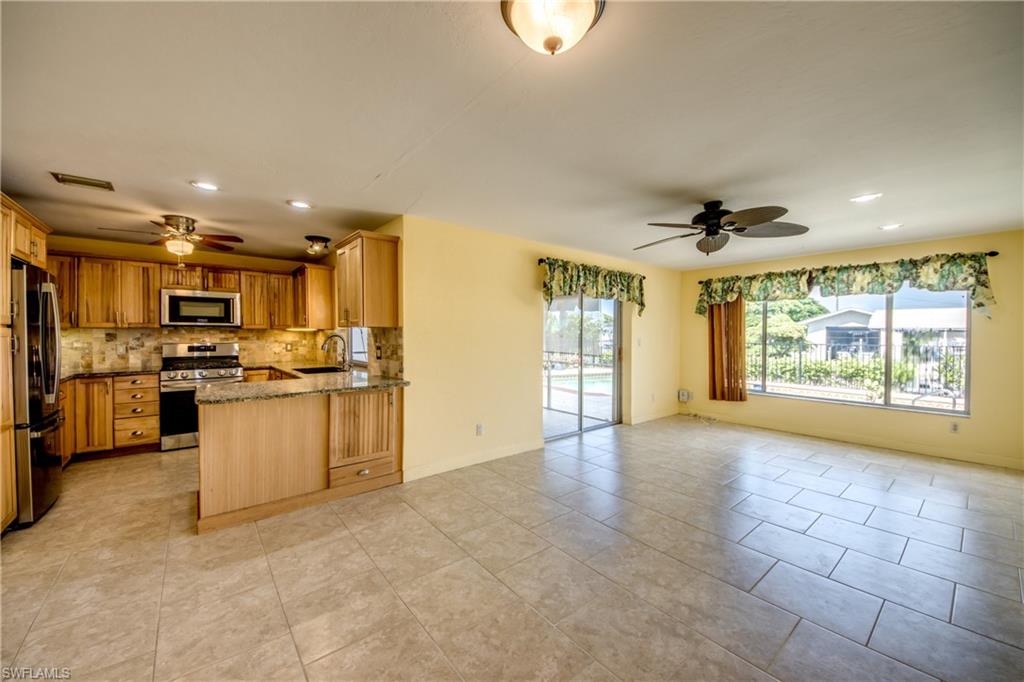 SANDY SHOALS - Residential