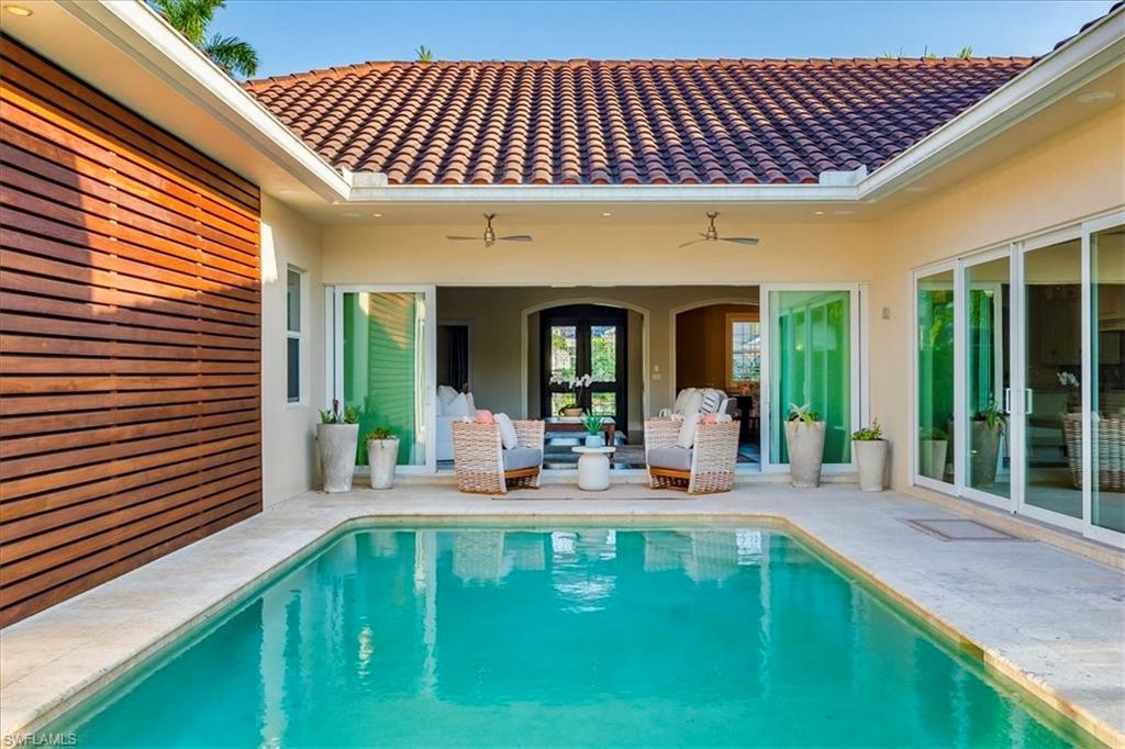 AQUALANE SHORES - Residential