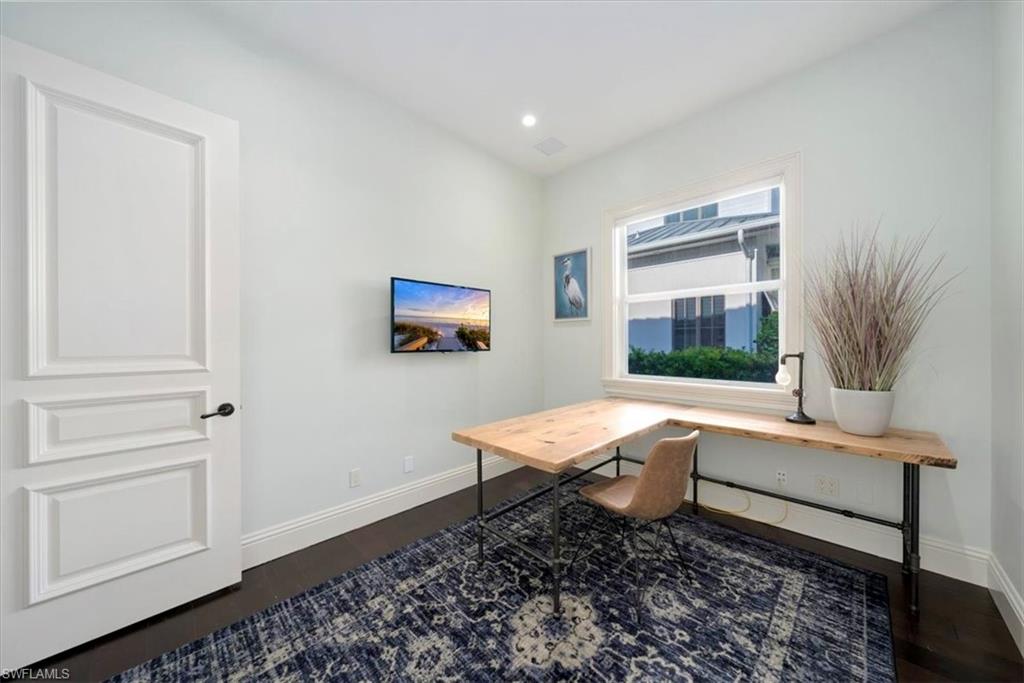AQUALANE SHORES - Residential
