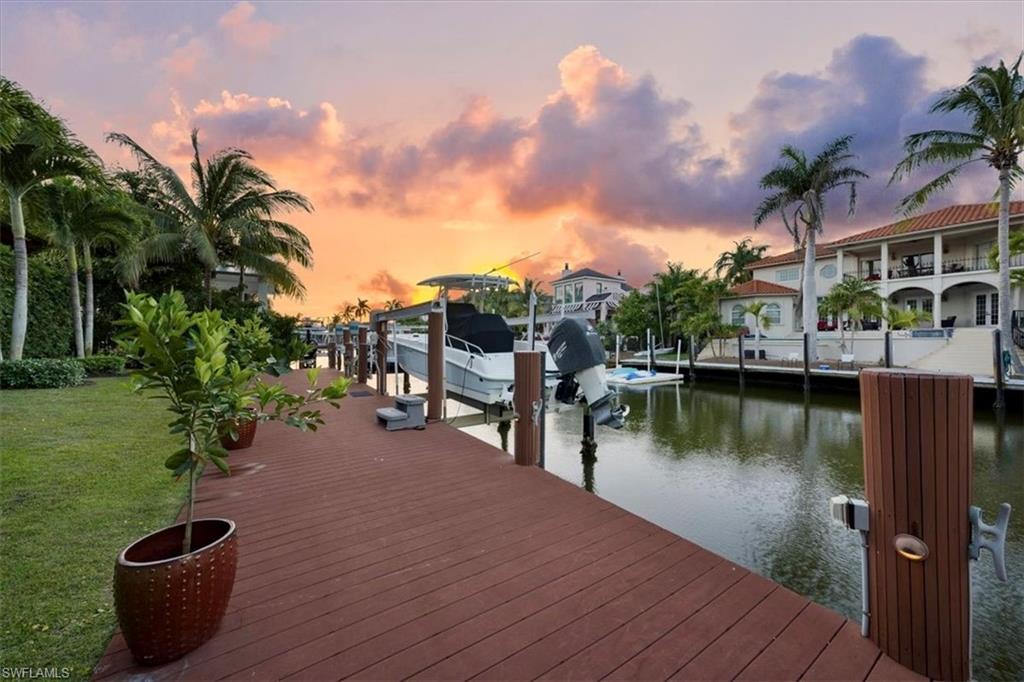 AQUALANE SHORES - Residential