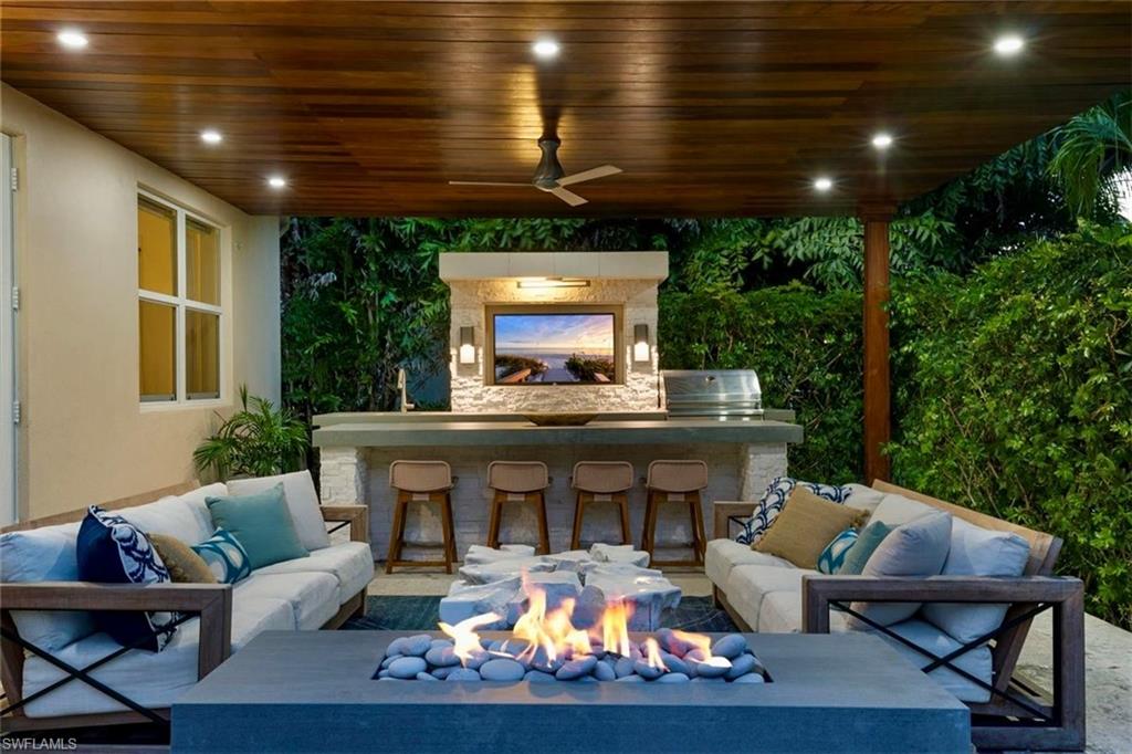 AQUALANE SHORES - Residential