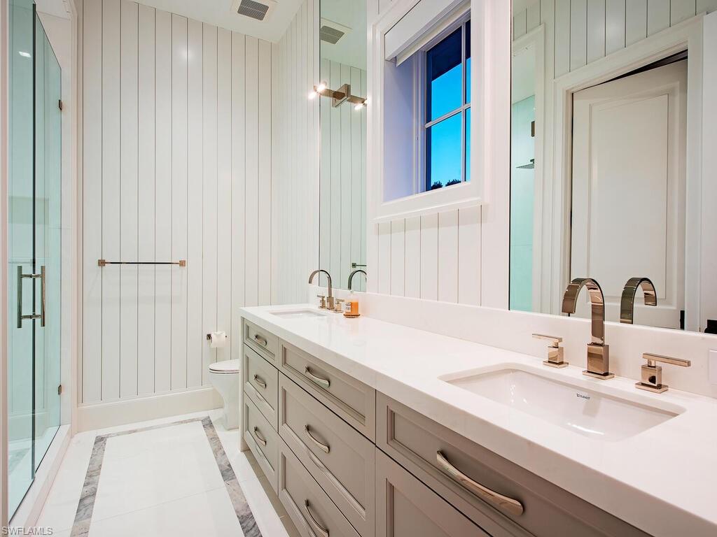 AQUALANE SHORES - Residential