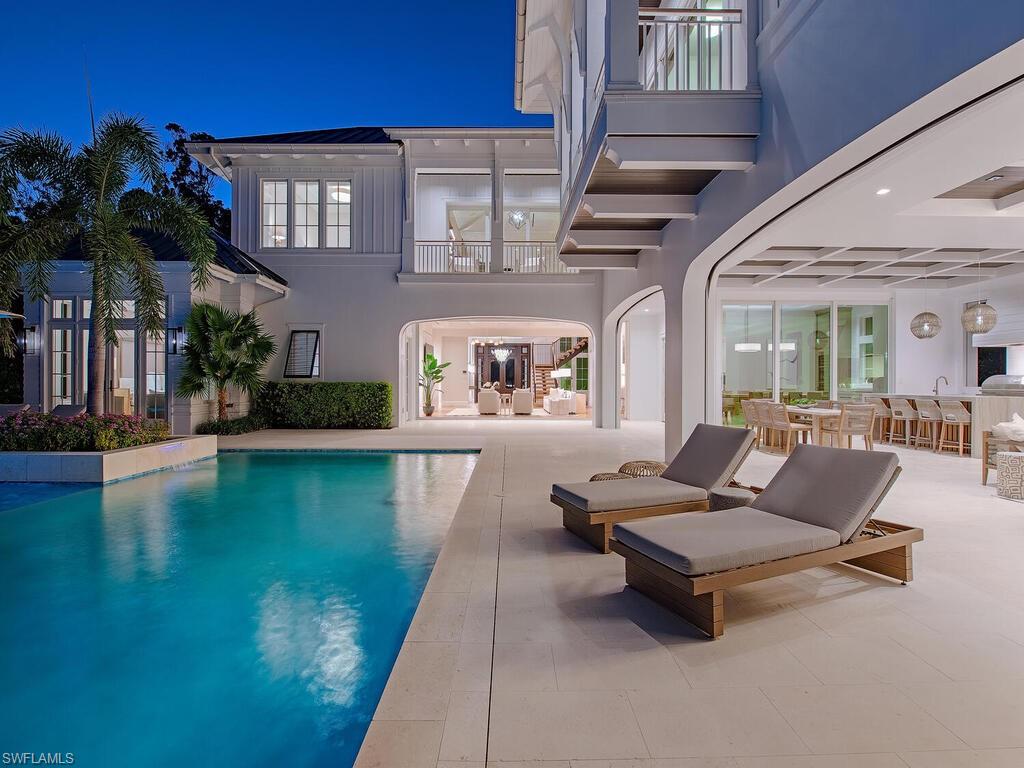 AQUALANE SHORES - Residential