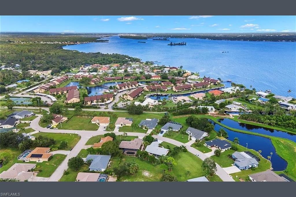 RIVERBEND - Residential