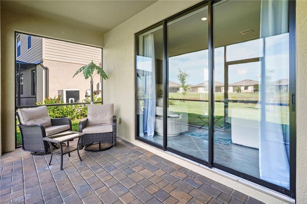 PORTICO - Residential