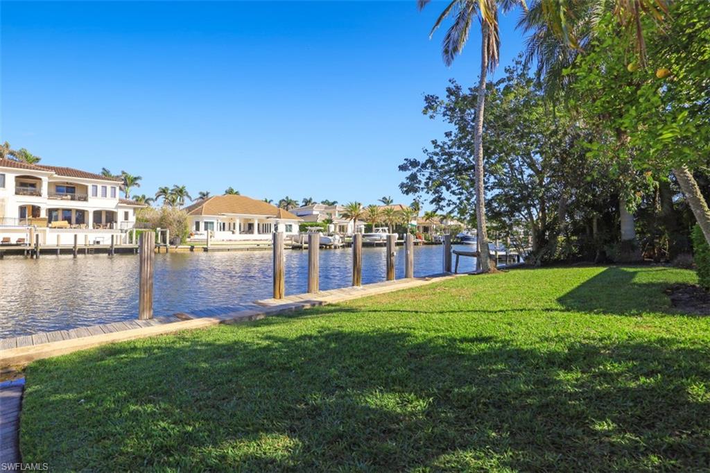 AQUALANE SHORES - Residential