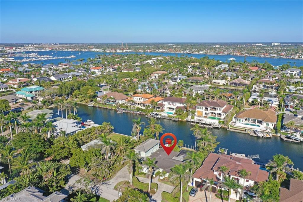 AQUALANE SHORES - Residential
