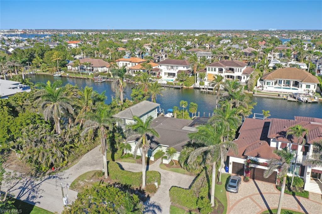 AQUALANE SHORES - Residential