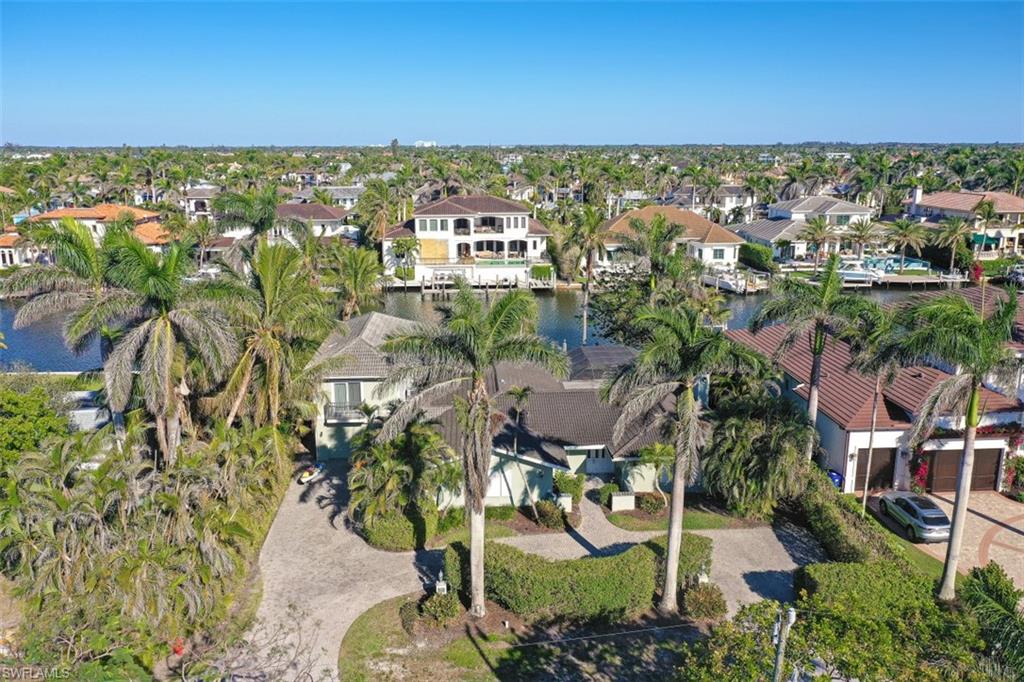 AQUALANE SHORES - Residential