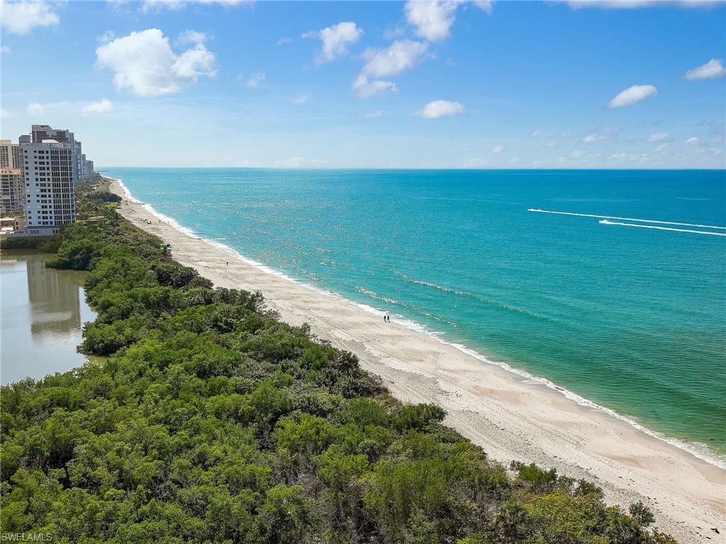 PELICAN BAY WOODS - Residential