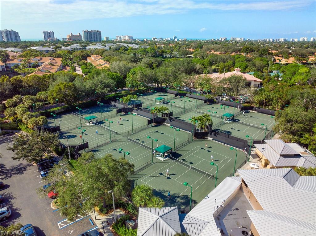 PELICAN BAY WOODS - Residential