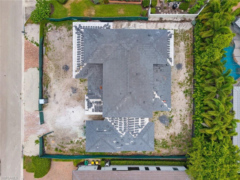 PELICAN BAY WOODS - Residential