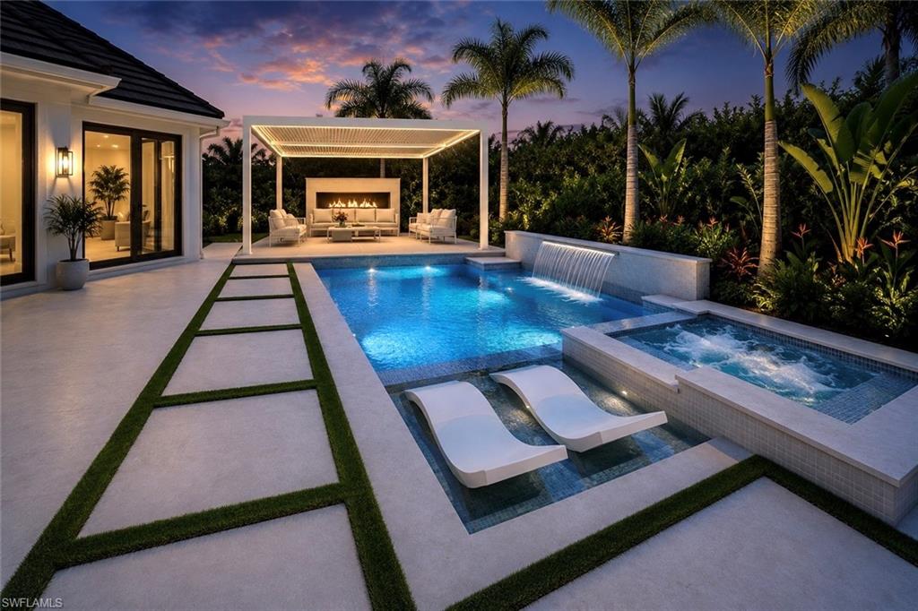 PELICAN BAY WOODS - Residential
