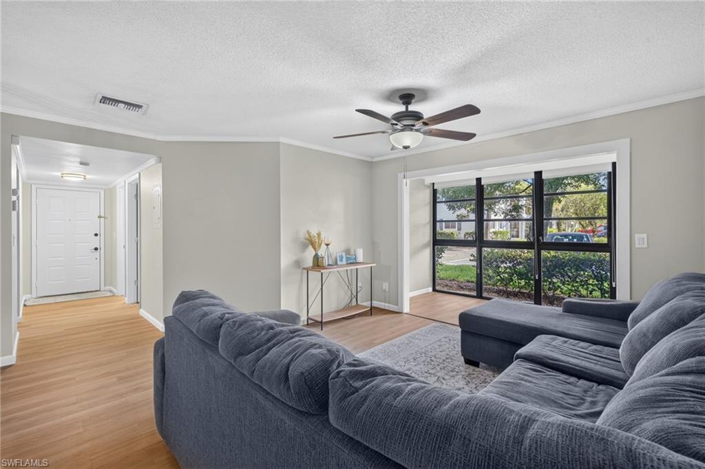 SUMMERLIN WOODS - Residential