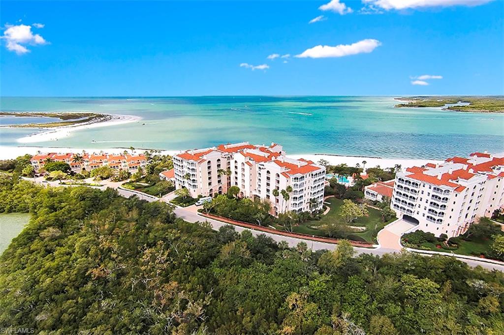 ROYAL MARCO POINT - Residential