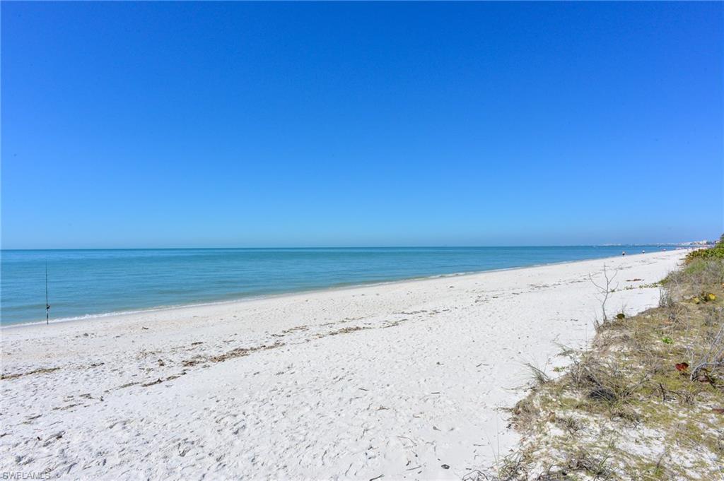 BAREFOOT BEACH - Residential