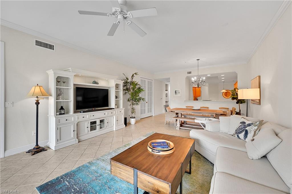 WINDWARD CAY - Residential