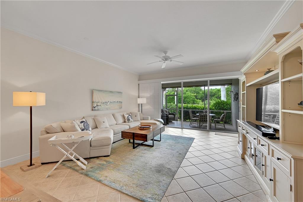 WINDWARD CAY - Residential