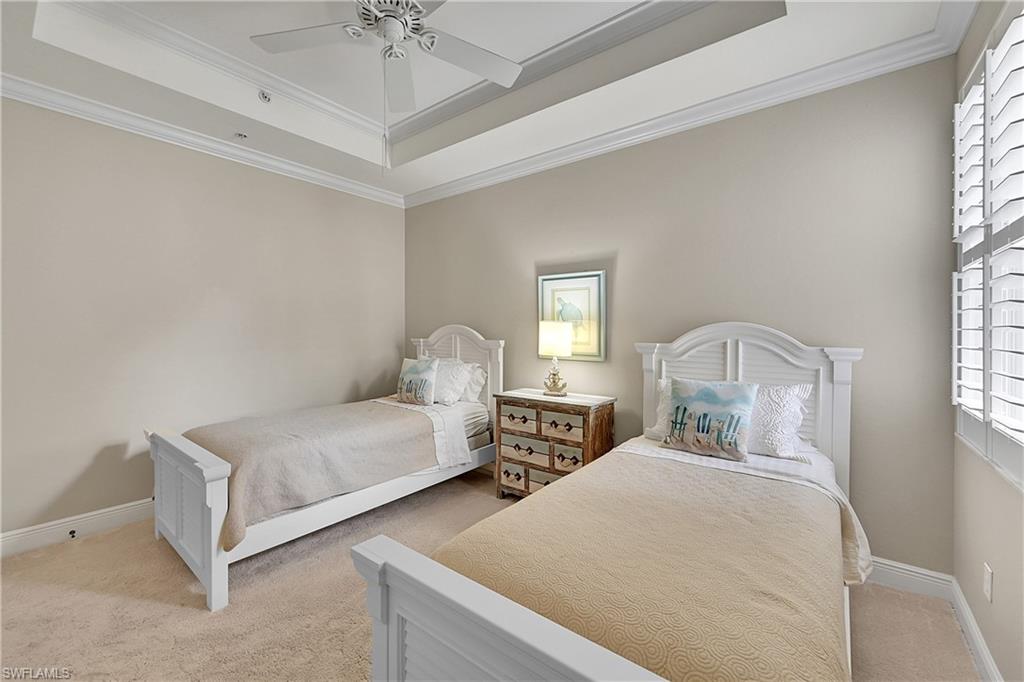 WINDWARD CAY - Residential
