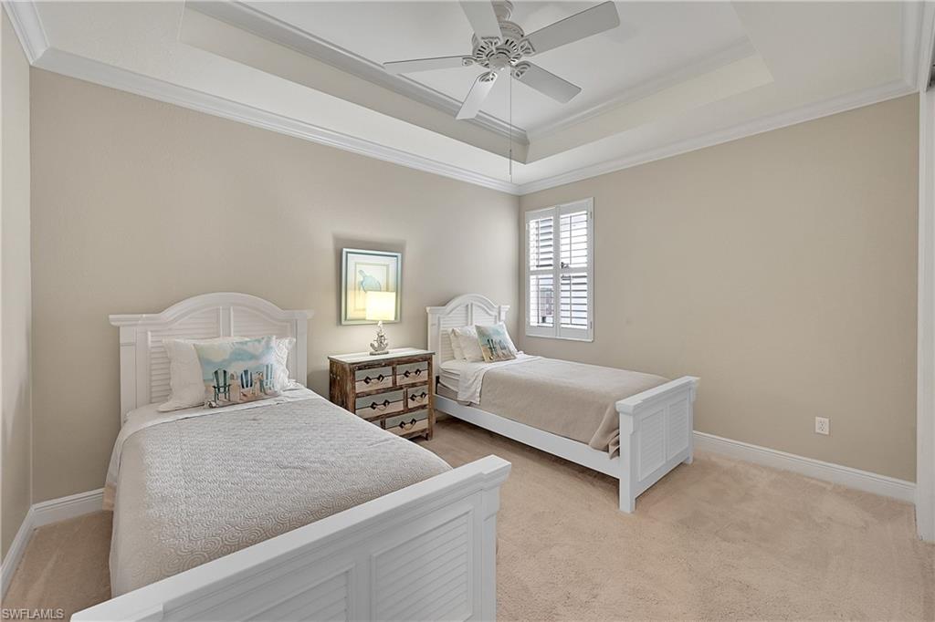 WINDWARD CAY - Residential