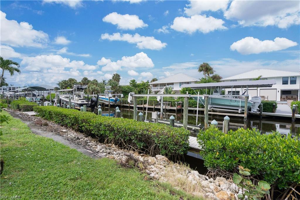 CAPTAINS COVE - Residential