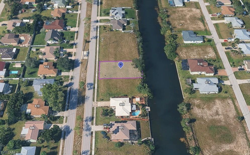 CAPE CORAL - Land