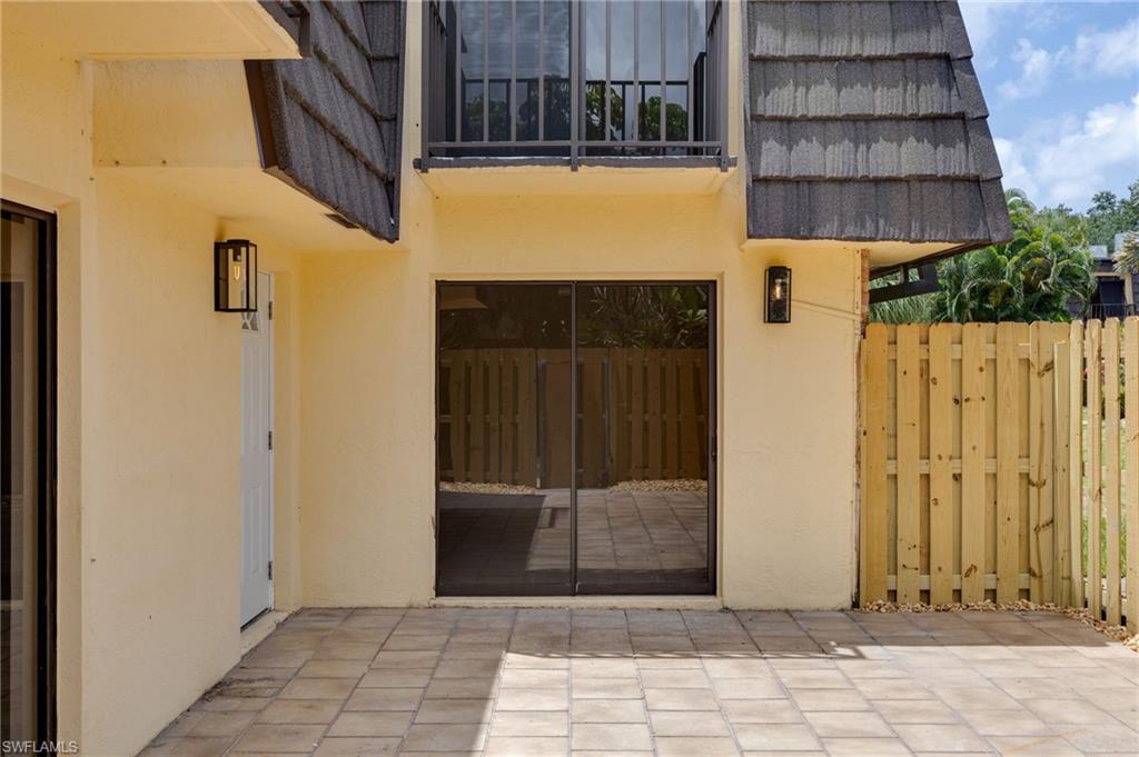PARKWOODS TOWNHOUSE COMMUNITY - Residential