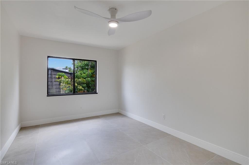 PARKWOODS TOWNHOUSE COMMUNITY - Residential