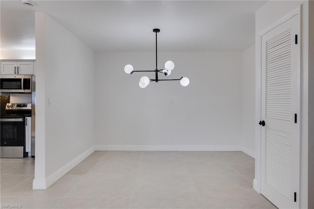 PARKWOODS TOWNHOUSE COMMUNITY - Residential