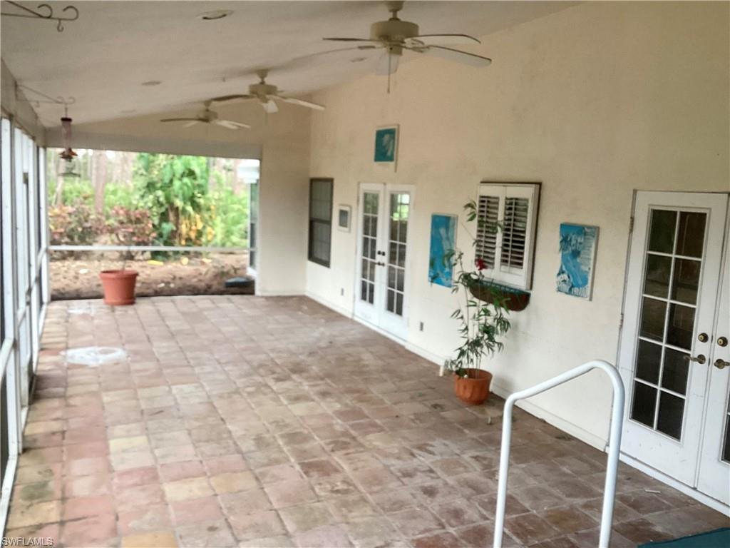 TROPICAL HOMESITES - Residential