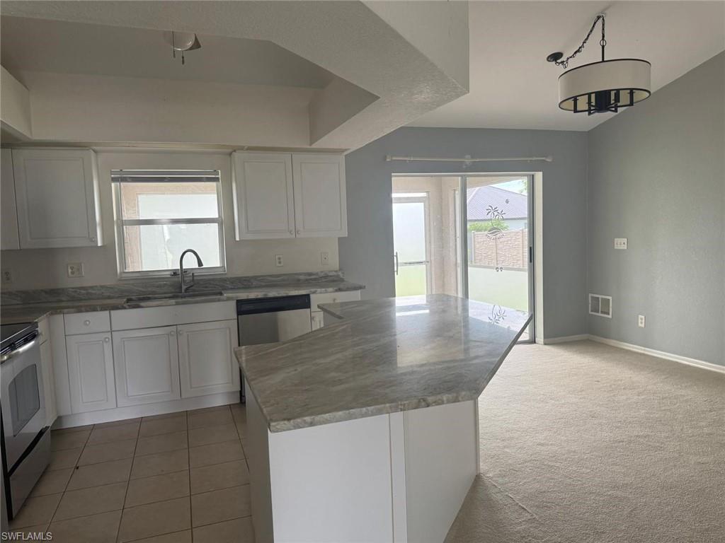 CAPE CORAL - Residential Lease