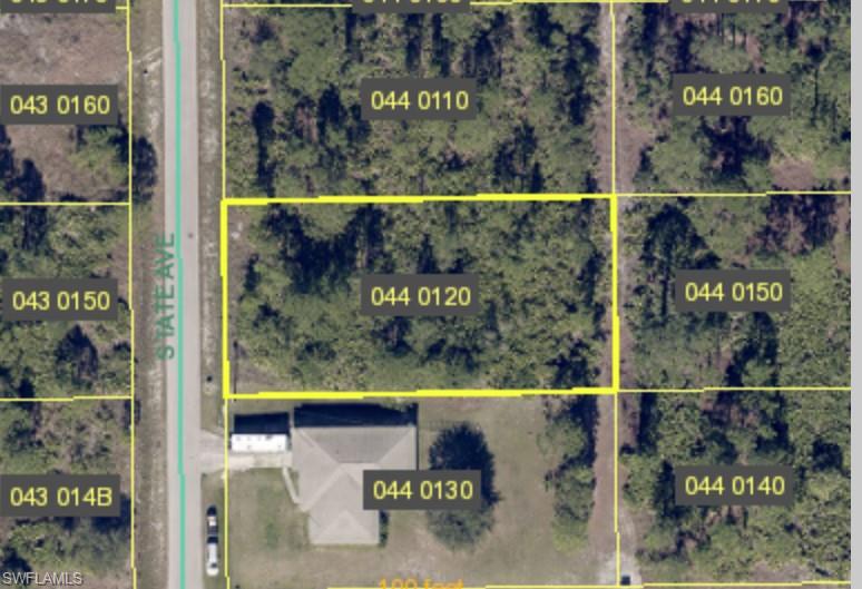 Wonderful future homesite on! Check out this lot available in Lehigh Acres, FL. AGENTS, PLEASE READ THE CONFIDENTIAL REMARKS. Assignor has 10+ lots.