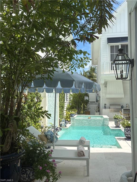OLDE NAPLES - Residential