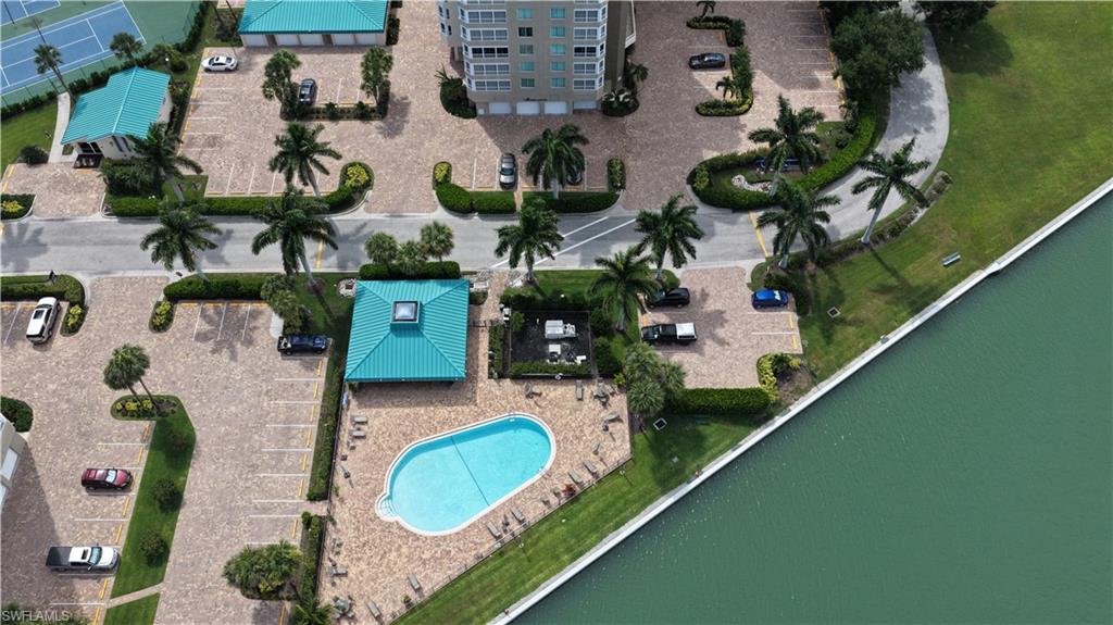 GULF BREEZE AT VANDERBILT - Residential