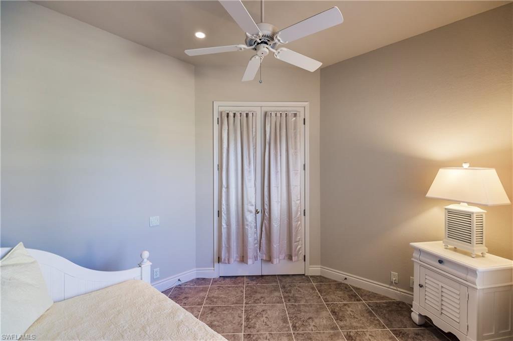 SABAL POINT - Residential