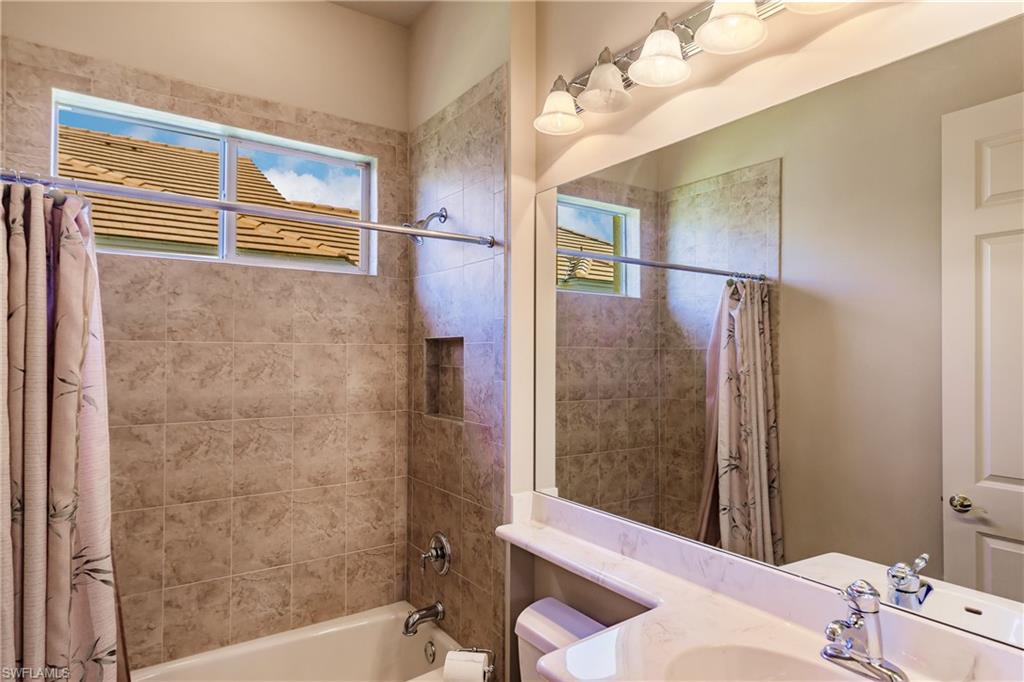 SABAL POINT - Residential