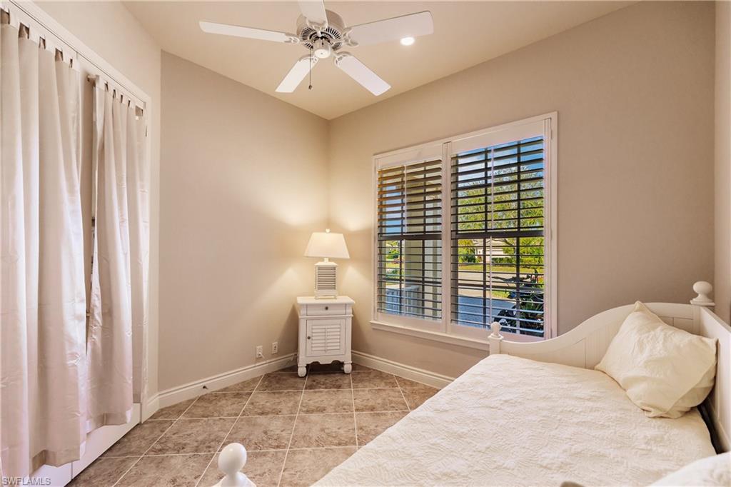 SABAL POINT - Residential