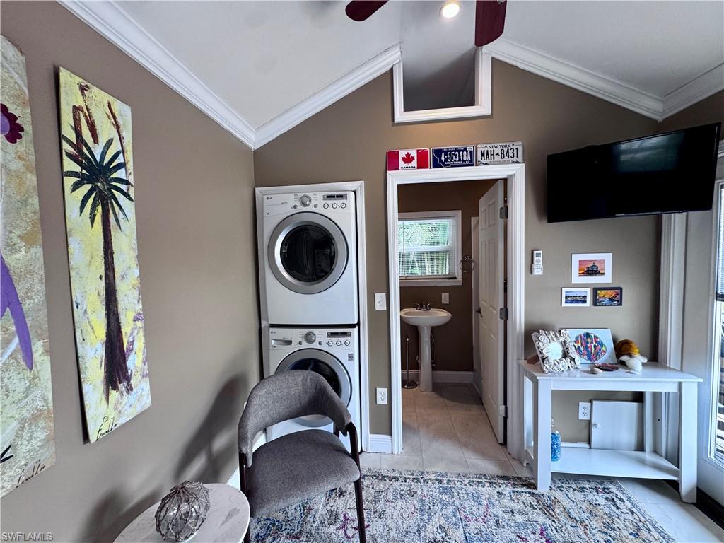 RIVERBEND MOTORCOACH RESORT - Land