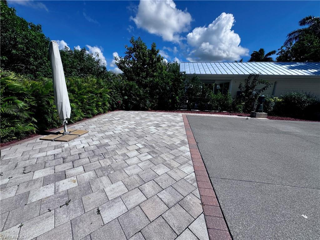 RIVERBEND MOTORCOACH RESORT - Land