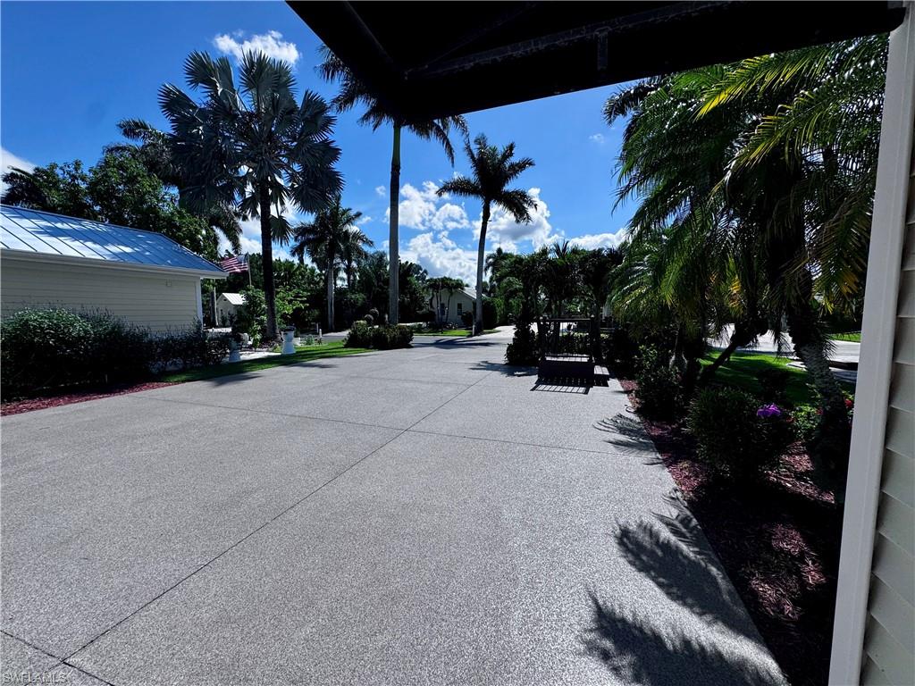 RIVERBEND MOTORCOACH RESORT - Land