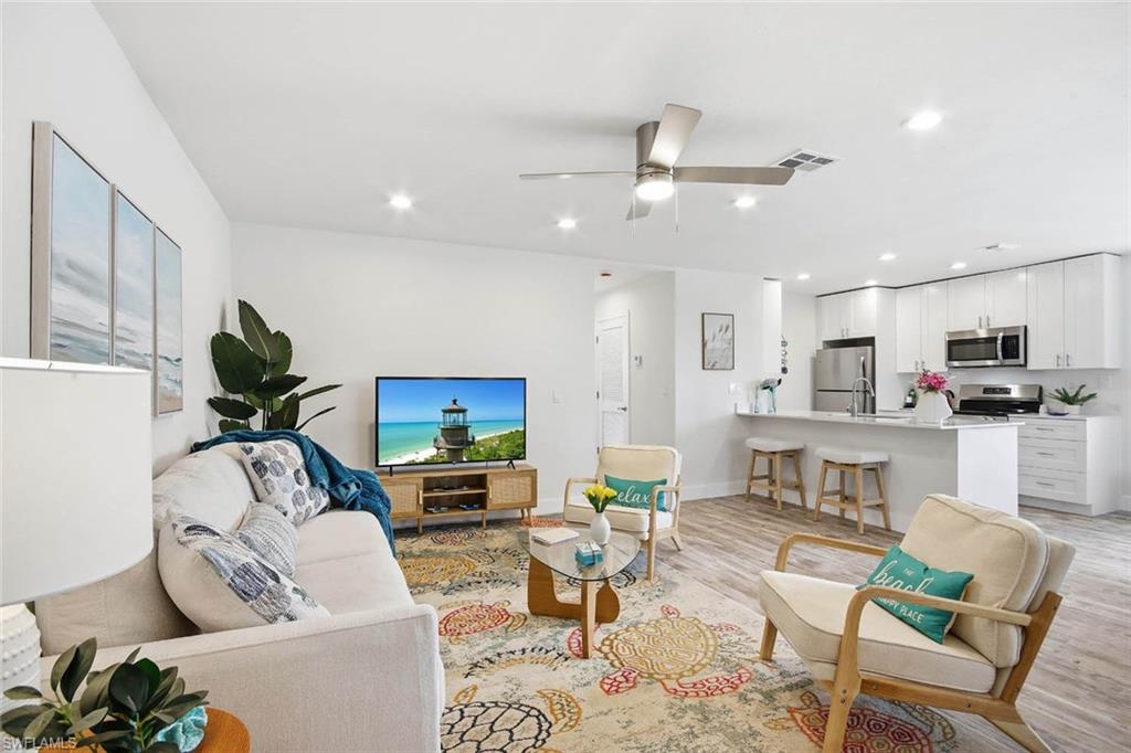 SANIBEL ARMS - Residential