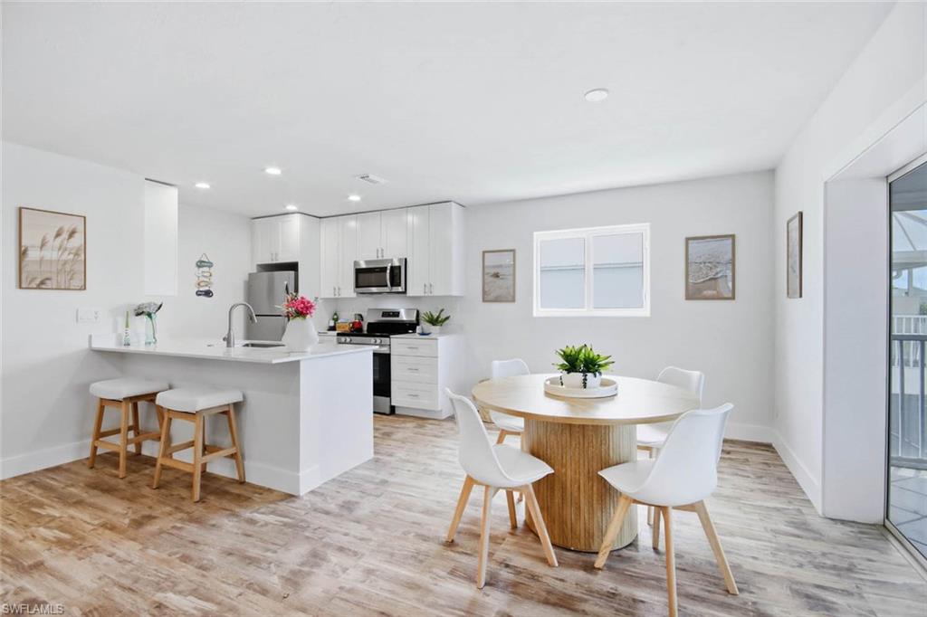 SANIBEL ARMS - Residential