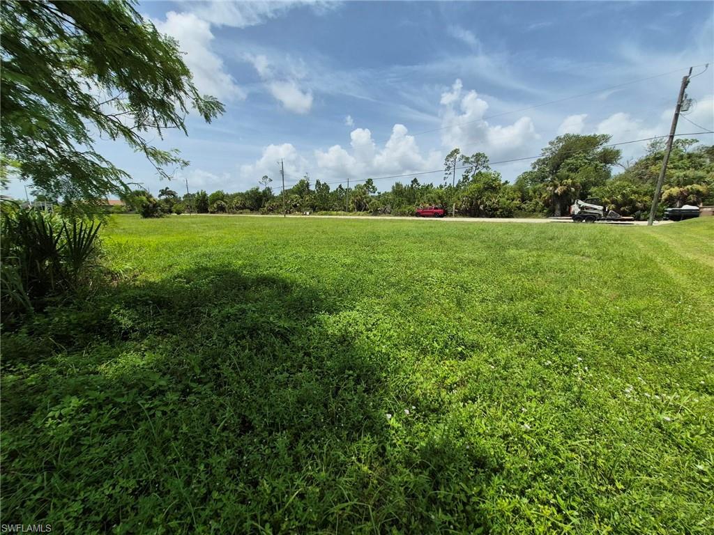 CAPE CORAL - Land