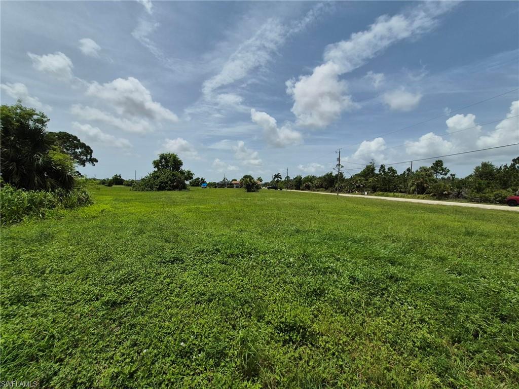 CAPE CORAL - Land