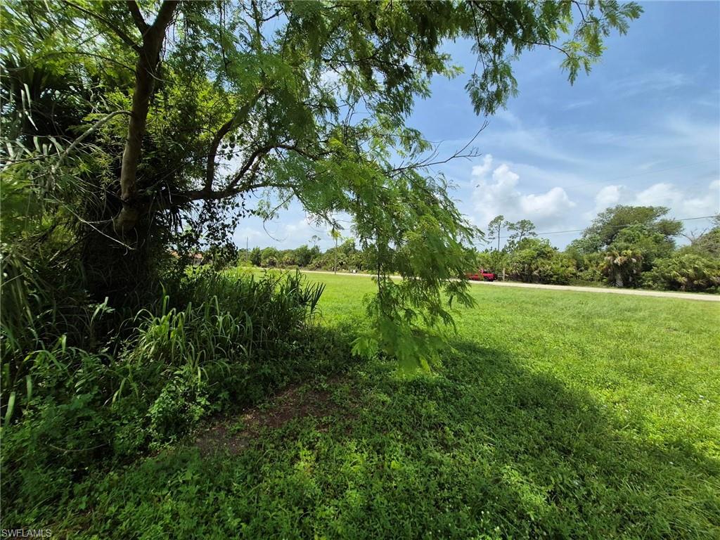 CAPE CORAL - Land