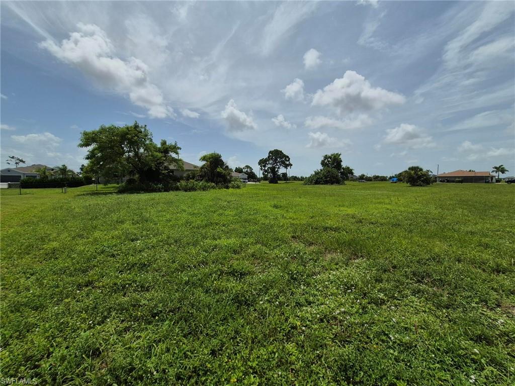 CAPE CORAL - Land