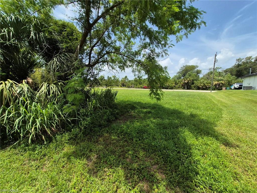 CAPE CORAL - Land